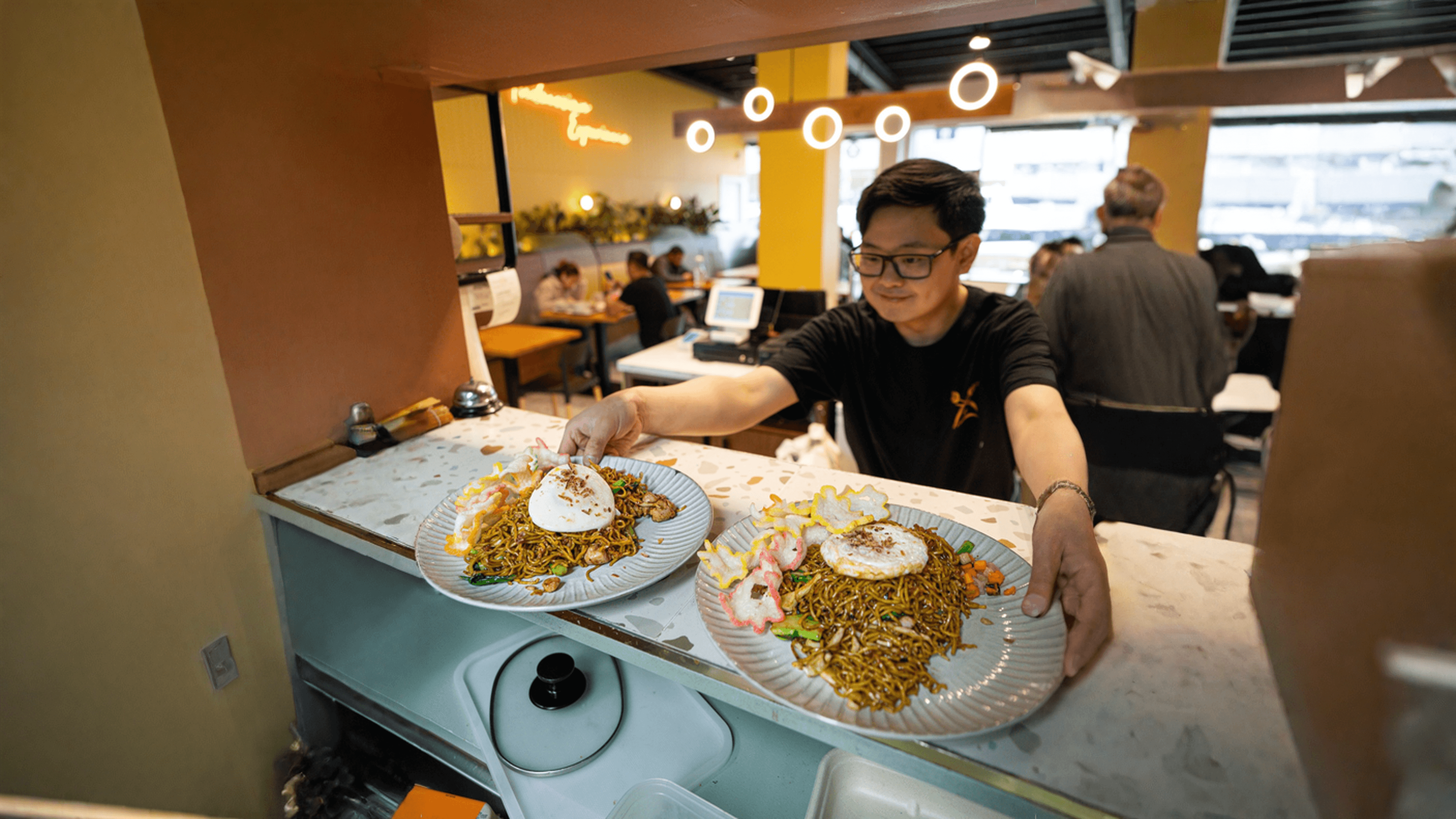 Pondok Nasi Bakar kitchen service